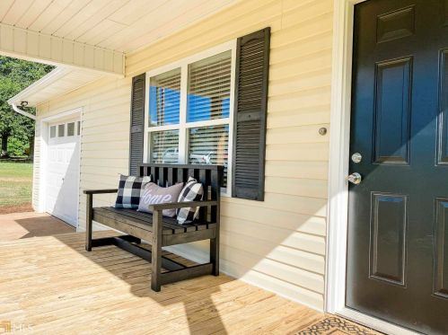 376 Phillips Dr, Monroe, GA 30656-7846