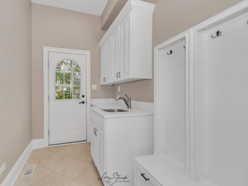 305 Ambriance Dr, Willowbrook IL  60527-0803 exterior