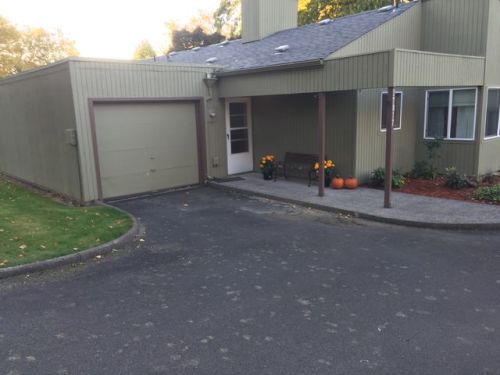 17817 Lakeway Ct, Beaverton, OR 97006-3234