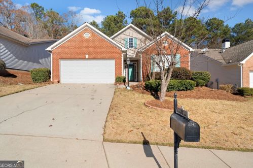 556 Goldfinch Way, Stockbridge GA  30281-9027 exterior
