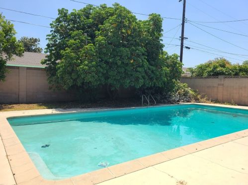 316 Shields Dr, Anaheim, CA 92804-2020