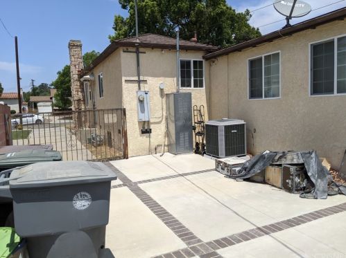 1222 Spazier Ave, Glendale CA  91201-1322 exterior