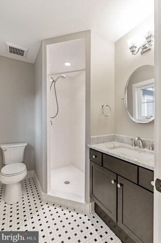 5089 Lerch Dr, Shady Side MD 20764-9650 exterior