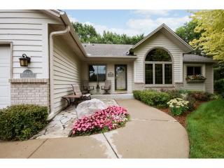 14609 Meadowood Dr, Prior Lake, MN 55378-3602