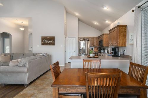 5904 Ozark Dr, Fort Worth TX  76131-4003 exterior