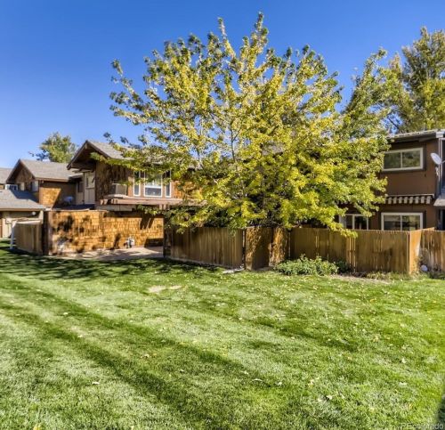 1314 Dillon Way, Aurora CO 80012-4651 exterior