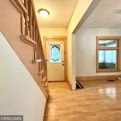 1281 Burr St, Saint Paul MN  55130-3513 exterior