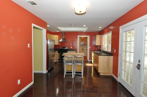 11606 Buckingham Rd, Austin TX  78759-4404 exterior