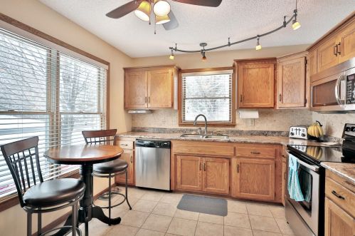 20811 Heath Ave, Columbus, MN 55025