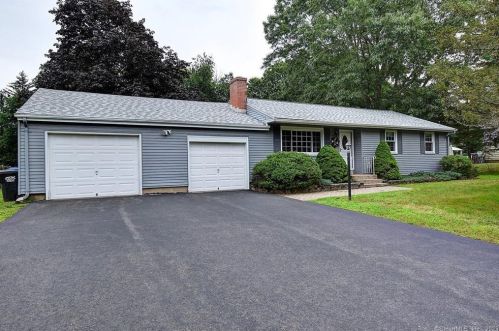 68 Parkview Dr, Wapping, CT 06074-4127