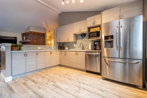 42 Redfield Cir, Derry, NH 03038-4840
