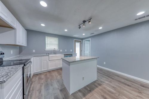 2816 Van Horn Ave, Fort Worth TX  76111-3633 exterior