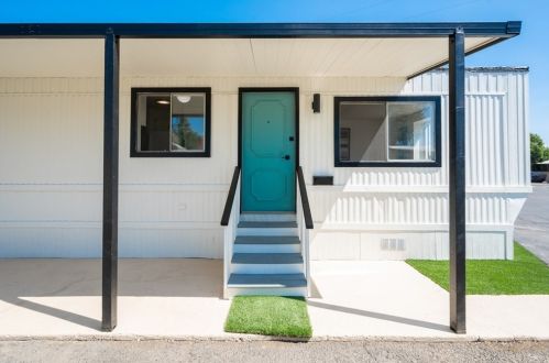 813 Lark Ave, Placentia, CA 92870-6816