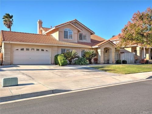 2425 Via Bello Dr, Rialto, CA 92377-2716