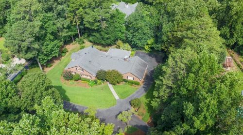 350 Shadowlawn Rd, Marietta, GA 30067-4325