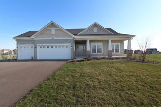1394 Dodson Ave, Elburn, IL 60119-7844