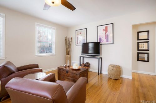 1257 Locust St, Denver CO 80207-3943 exterior