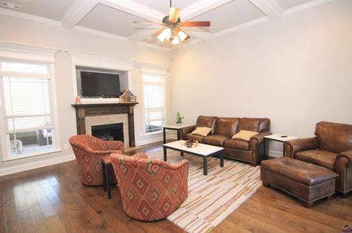 2074 Hiwassee Dr, Bonaire GA  31005-2507 exterior