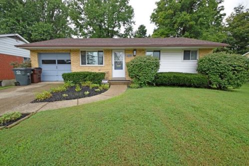 1539 Blueorchard Dr, Cincinnati, OH 45230-2358
