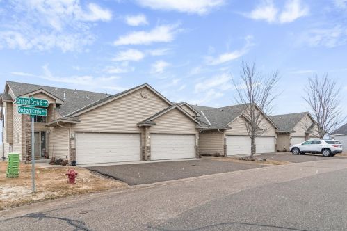 9226 Orchard Cir, Monticello, MN 55362-4716
