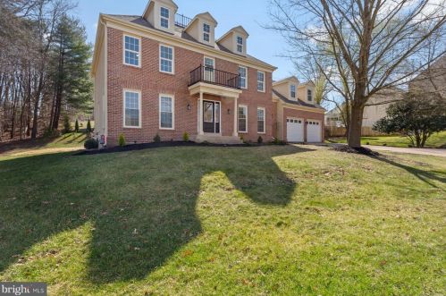 6860 Compton Heights Cir, Clifton, VA 20124-2605