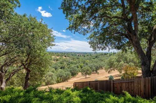190 River Ridge Way, Folsom, CA 95630-1856