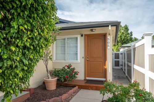 503 Geneva St, Glendale CA  91206-3308 exterior