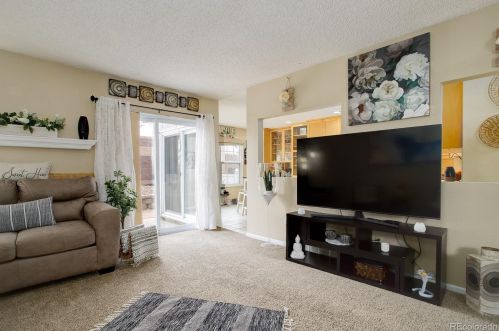 2748 Xanadu Way, Denver CO  80014-3443 exterior