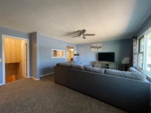 304 1st Ct, Frankford, MN 55936-1420