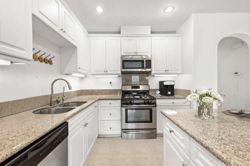 507 Water St, Anaheim CA  92805-4540 exterior