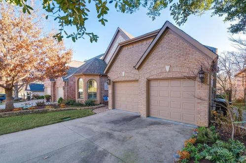 4016 Silverwood Ln, Bedford, TX 76021-3043
