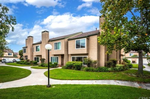 15951 Royale Ct, Santa Ana, CA 92708-1159