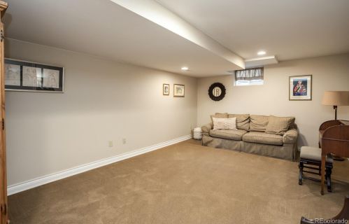 7076 Niagara Ct, Englewood CO 80112-1011 exterior