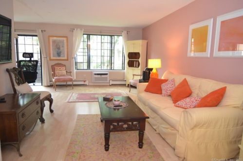 50 Aiken St, Norwalk, CT 06851-2046