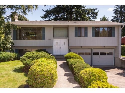 1712 143rd Ave, Portland, OR 97230-4112