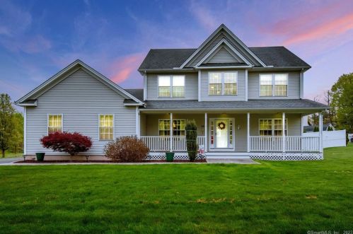 15 Conlin Way, Kensington, CT 06037-1275