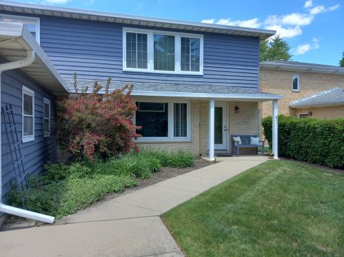1004 Callero Cir, Mount Prospect, IL 60056-2668