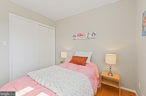 7910 Gosport Ln, Springfield VA  22151-2407 exterior
