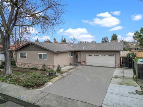 1004 Newkirk Way, Modesto, CA 95355-4546