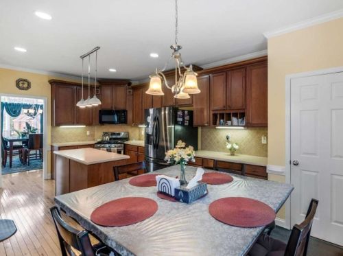 2537 Sycamore Dr, Conyers GA 30094-3990 exterior