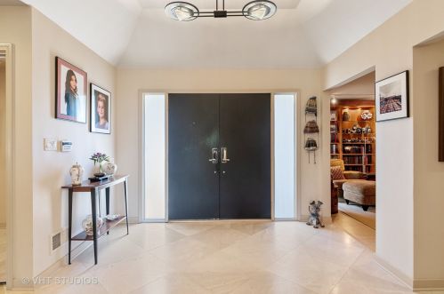 1020 North Ave, Bannockburn IL  60015-2206 exterior