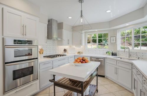 1933 Freda Ln, Cardiff By The Sea, CA 92007-1416