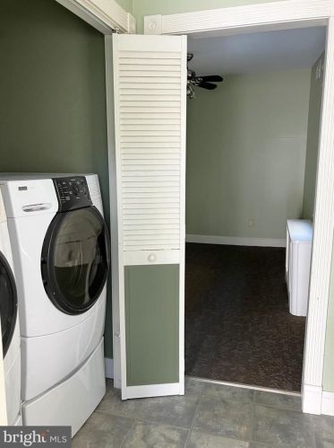 1229 12 St, Philadelphia PA 19147-4903 exterior