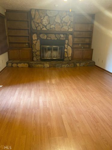 15 Indian Overlook Ct, Stockbridge, GA 30281-1371