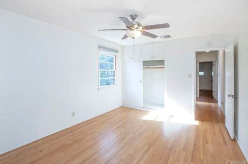 1828 Canada Blvd, Glendale CA  91208-2610 exterior