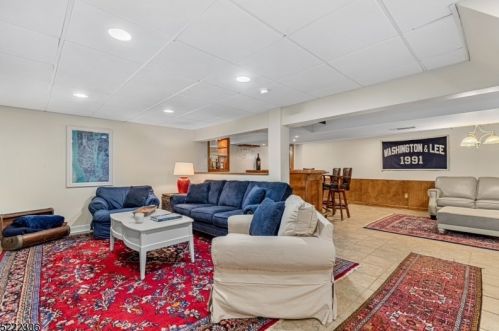 4 Morgan Ct, Dover NJ  07869-1445 exterior