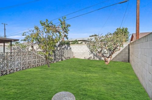 2913 Raymar St, Santa Ana CA  92704-1546 exterior