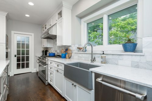 231 Douglas Ave, Naperville IL  60540-4409 exterior