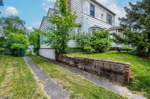 306 Orange Ave, Cranford, NJ 07016-2344