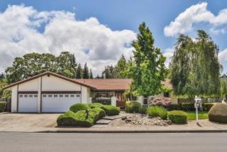5884 Caulfield Dr, Clayton, CA 94517-1007